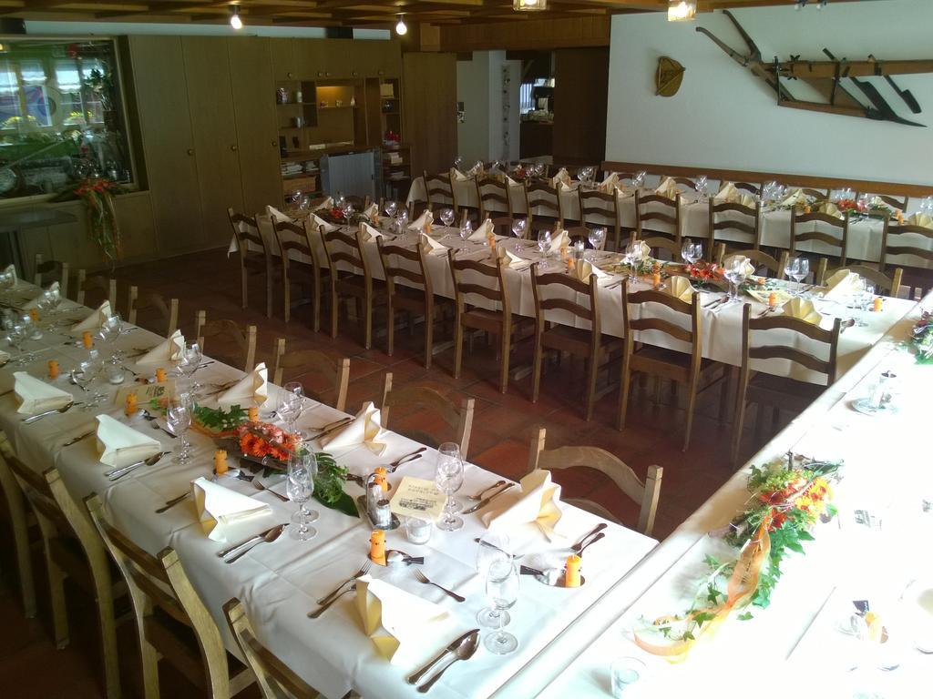 Gasthaus Zum Ochsen Neuhaus Luaran gambar