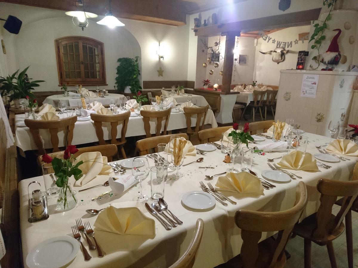 Gasthaus Zum Ochsen Neuhaus Luaran gambar